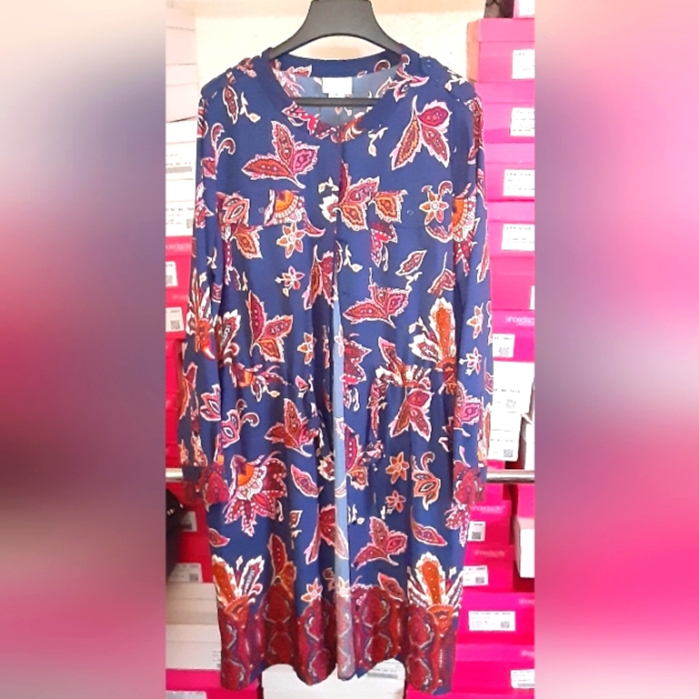 Liz Claiborne navy blue  multicolored size xlarge mid length built in waist belt
